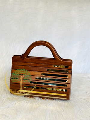 Vanshika Bag With Golden Fittings