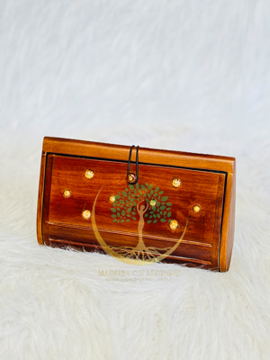 Vanshika purse stretches model