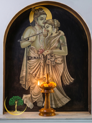 Divine Deepam Wooden Lamp - Image 2