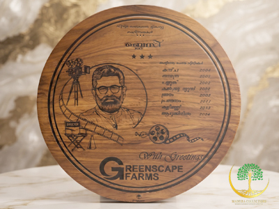 Personalized Round Wooden Memento